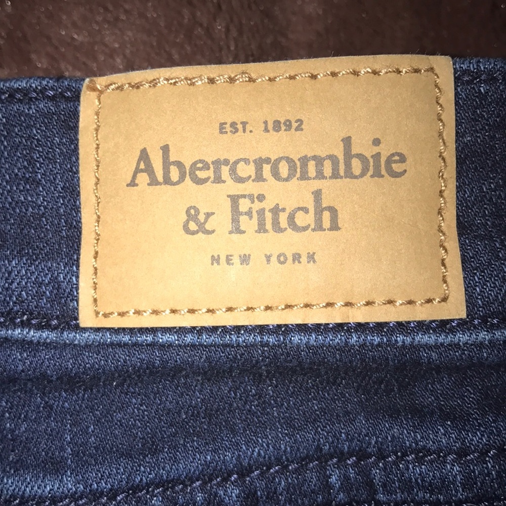 Abercrombie and fitch jean shorts - Picture 3 of 4